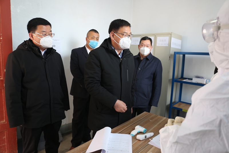 【万众一心 抗击疫情】张学勇检查新型冠状病毒感染的肺炎疫情防控